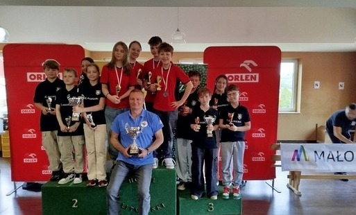 Sreberny medal, najlepsza drużyna U12 w Polsce - Brydżyści z kęckiej dwójki z ogromnym sukcesem na Mistrzostwach Polski!