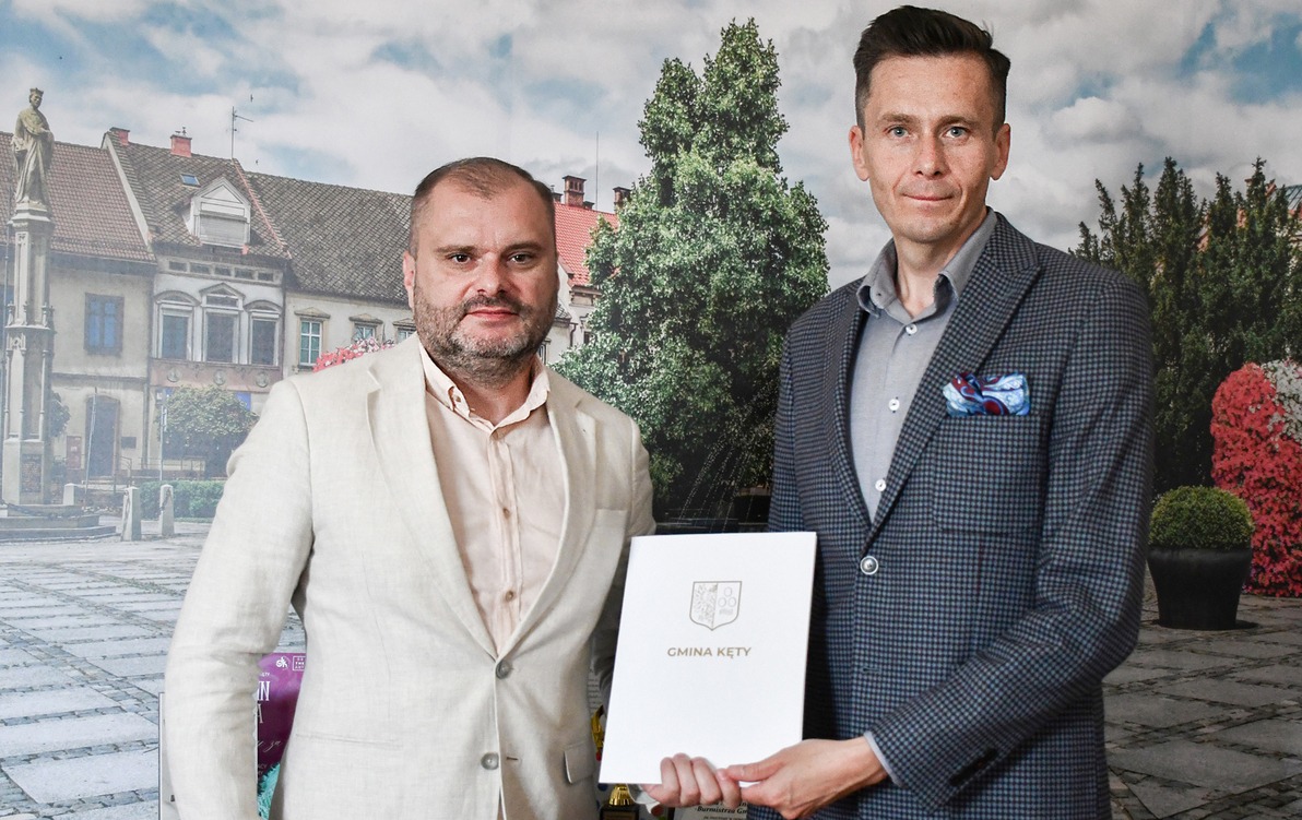 Umowa na opracowanie dokumentacji projektowej dot. przebudowy drogi gminnej na os. Nad Sołą w Kętach podpisana!
