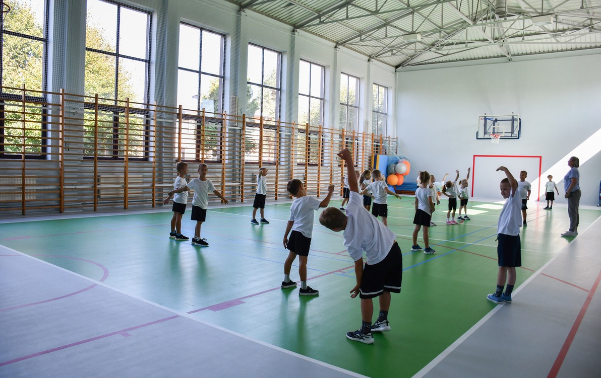 Sala gimnastyczna w Zespole Szkolno-Przedszkolnym w Łękach zmodernizowana!