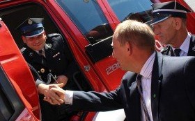 Druhowie z OSP Kęty mają nową ciężarówkę! Dziś odebrali kluczyki!