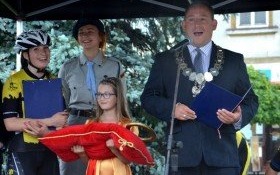 Burmistrz przekazał mieszkańcom klucz do Bram Miasta - uroczysta inauguracja Dni Kęt 2017