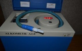 Kierowca tira wsiadł za kierownicę po alkoholu, fakt ujawnili pracownicy ochrony jednej z kęckich firm