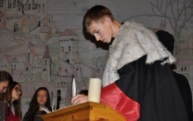 Jubileuszowe uroczystości Święta Patrona Szkoły kęckiej "Jedynki" i finał konkursu o św. Janie Kantym