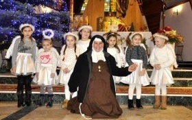 Kolędowali i kwestowali na rzecz Sióstr Klarysek w Kętach