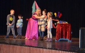 Magia na wesoło z czarodziejem i wróżką