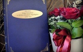 Wtorki z Księgą Niepodległości – złóż swój wpis już dziś! Czekamy od 14:00 do 17:00!