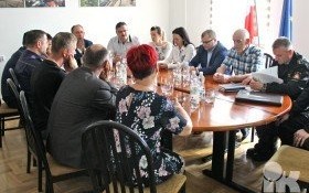 Burmistrz zwołał zebranie w trybie pilnym w związku z pożarem w Łękach