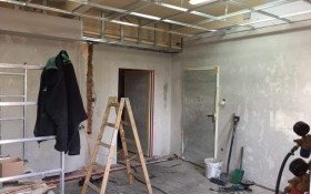 W Bulowicach trwa remont pomieszczenia na magazyn sprzętu bojowego OSP