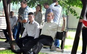 Radosna majówka w ogrodach Domu Pomocy Społecznej Braci Albertynów w Bulowicach