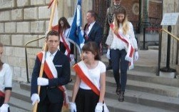 Obchody 75. rocznicy śmierci gen. Władysława Sikorskiego w Krakowie z udziałem uczniów ze Szkoły Podstawowej w Nowej Wsi