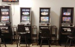 Policjanci i celnicy zlikwidowali salon gier hazardowych