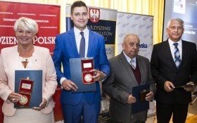 Nagrodzono najpopularniejszych prezydentów, burmistrzów, starostów, wójtów oraz radnych