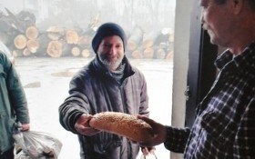 W żyłach pana Marcina płynie pasja pomagania - przeczytajcie o pracy w ogrzewalni dla bezdomnych w Kętach