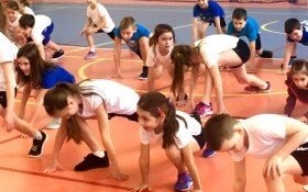 „Wyścigi Smerfów” dla najmłodszych w kęckiej „Trójce”