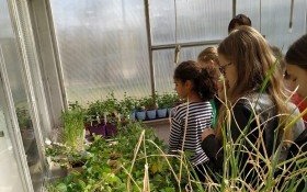 Młodzi żacy z gminy Kęty w Katedrze Fizjologii Roślin