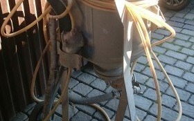 Piaskarka ręczna czeka na właściciela w kęckim komisariacie