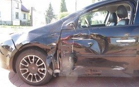 Kolizja na ul. Piastowskiej w Łękach