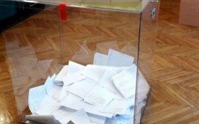 Okręg nr 12 z ośmioma mandatami poselskimi