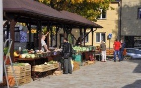 Targowisko przy ul. Kazimierza Wielkiego już czynne po modernizacji