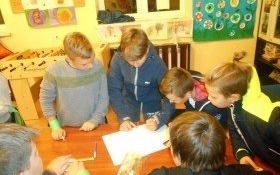 Biblioteka nocą – Męska noc w Łękach