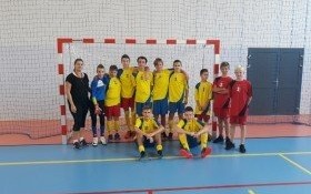 Igrzyska Młodzieży Szkolnej w Piłce Nożnej Halowej Chłopców rocznik 2005 i 2016