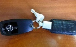 Znaleziono kluczyki. Do odbioru w kęckim komisariacie policji