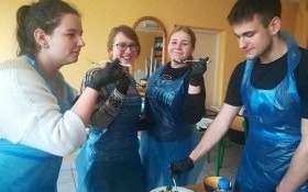 Smaki kuchni orientalnej – kursy branży turystyczno–gastronomicznej w "Koperniku"