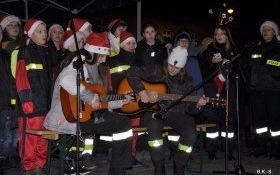 Wśród nocnej ciszy: Rekordowe kolędowanie na Rynku
