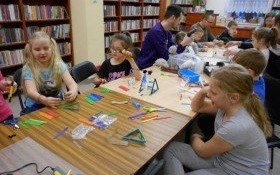 Pierwszy tydzień kreatywnej zabawy w bibliotece za nami
