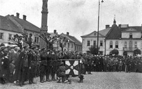 O Batalionie Obrony Narodowej „Oświęcim” w kęckim muzeum. Opowie Marcin Dziubek
