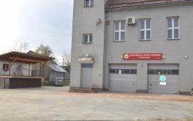 Nowy plac przed bielańskim WDK dzięki głosom mieszkańców i dotacji z powiatu
