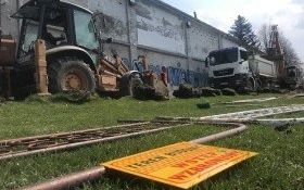 Stara trybuna zyskuje nowe oblicze. Remont idzie zgodnie z planem