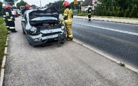 Wypadek w Bielanach. Policjanci apelują o przestrzeganie przepisów i uwagę za kierownicą
