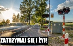 UWAŻAJ KIEROWCO! NA TORY WRACAJĄ POCIĄGI!