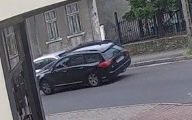 Kęty. Poszukiwany kierowca citroena C5 combi, który po kolizji z hondą odjechał z miejsca zdarzenia