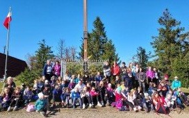 Rajd na Leskowiec uczniów SP Bielany