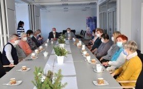 Przedświąteczne spotkanie emerytowanych pracowników kęckiego magistratu