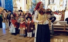 Kolędujmy z Zespołem Pieśni i Tańca „Małe Kęty”!