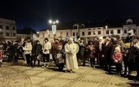 Hej kolęda, kolęda... Wspólne kolędowanie na kęckim Rynku po raz szósty