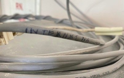 W kęckiej „Dwójce” praca wre! Gmina inwestuje w sprzęt komputerowy, nowe instalacje i szybkie łącza internetowe