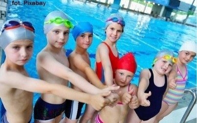 Nauka pływania wraca do szkół