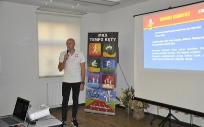 40 lat w dobrym tempie