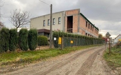 Kolejny etap inwestycji w Malcu – więźba już jest, niebawem będzie dach