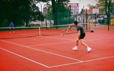 Amatorski Turniej Tenisa Ziemnego w Kętach rozegrany. Kto zdobył puchar zwycięzcy?