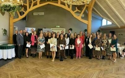 Uroczyste obchody Dnia Edukacji Narodowej: Gratulacje, awanse i nagrody dla wybitnych pedagogów