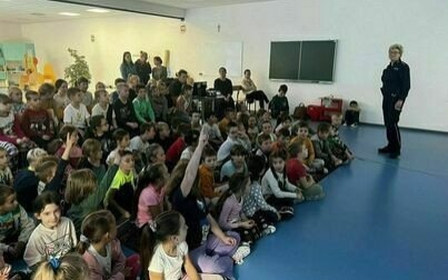 PODSUMOWANIE AKCJI „ODBLASKOWA SZKOŁA” w kęckiej „Trójce”