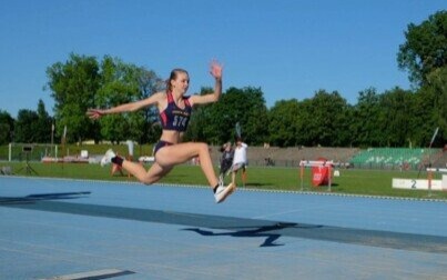 Znakomite rozpoczęcie sezonu w wykonaniu naszej skoczkini!