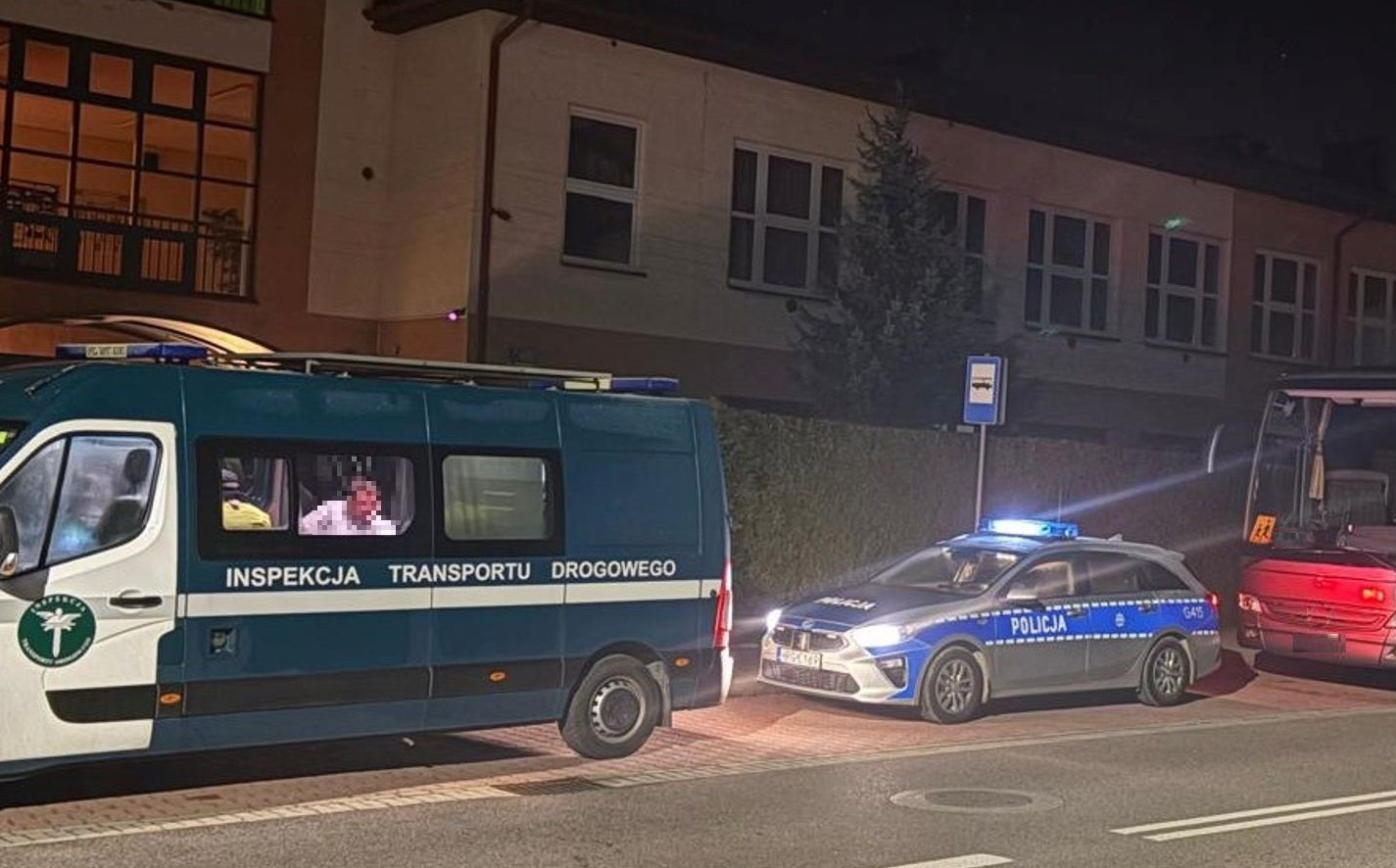 Policjanci i Inspektorzy ITD nie dopuścili, aby na wycieczkę z dziećmi wyjechał zmęczony kierowca  