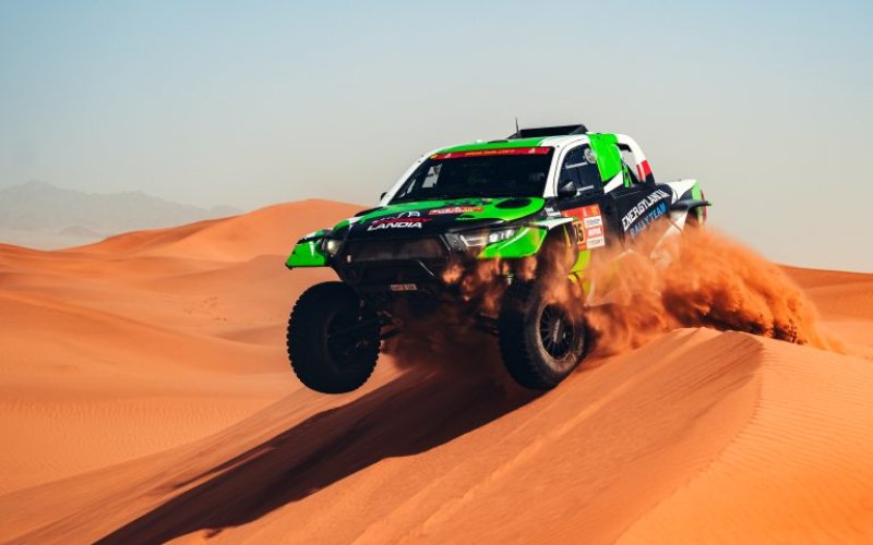 Po dniu przerwy powróciła rywalizacja w Dakarze! Eryk Goczał i Szymon Gospodarczyk utrzymują miejsce w najlepszej dziesiątce Rajdu