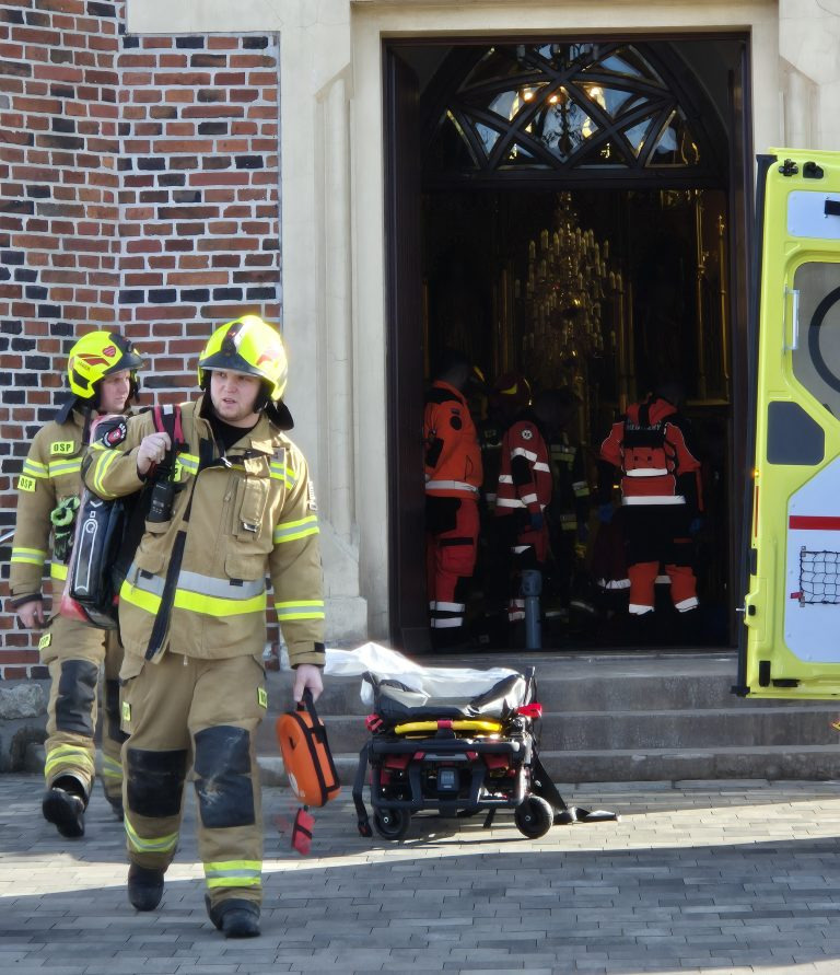 Organista rozpoczął RKO. Zadziałał łańcuch życia w Piotrowicach – FOTO,FILM!
